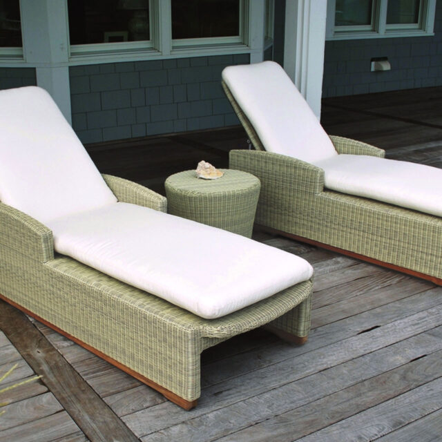 Westport Chaise 01