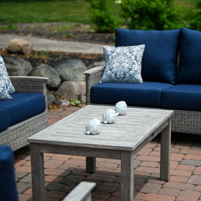 Shelburne 40″X25″ Coffee Table 01