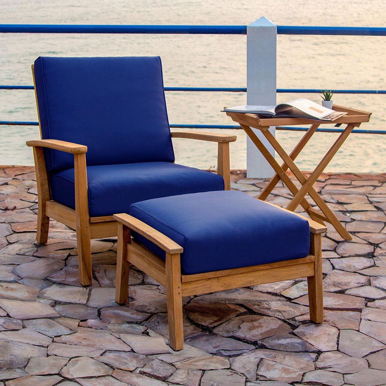 Cannes Club and Ottoman 01