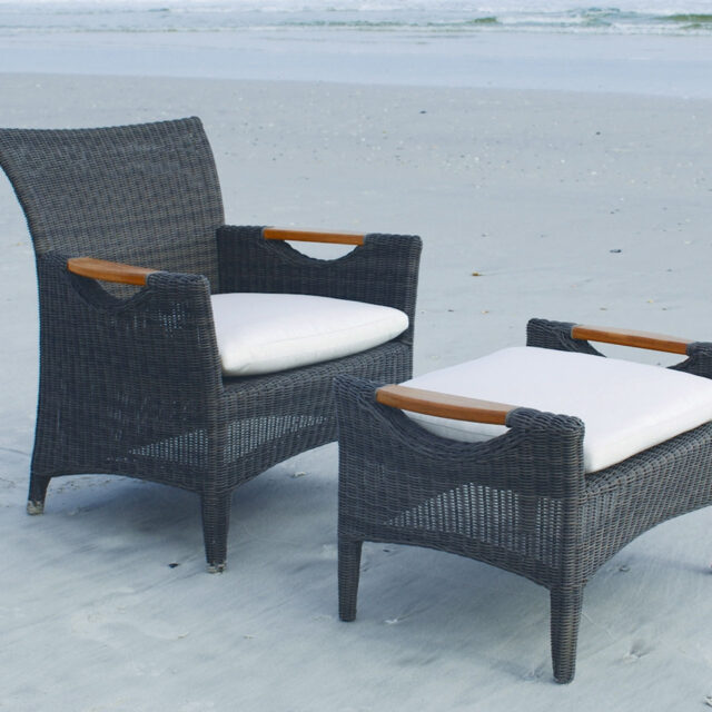 Culebra Club Chair and Ottoman 01