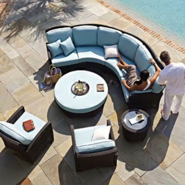 Plantation Sectional 01